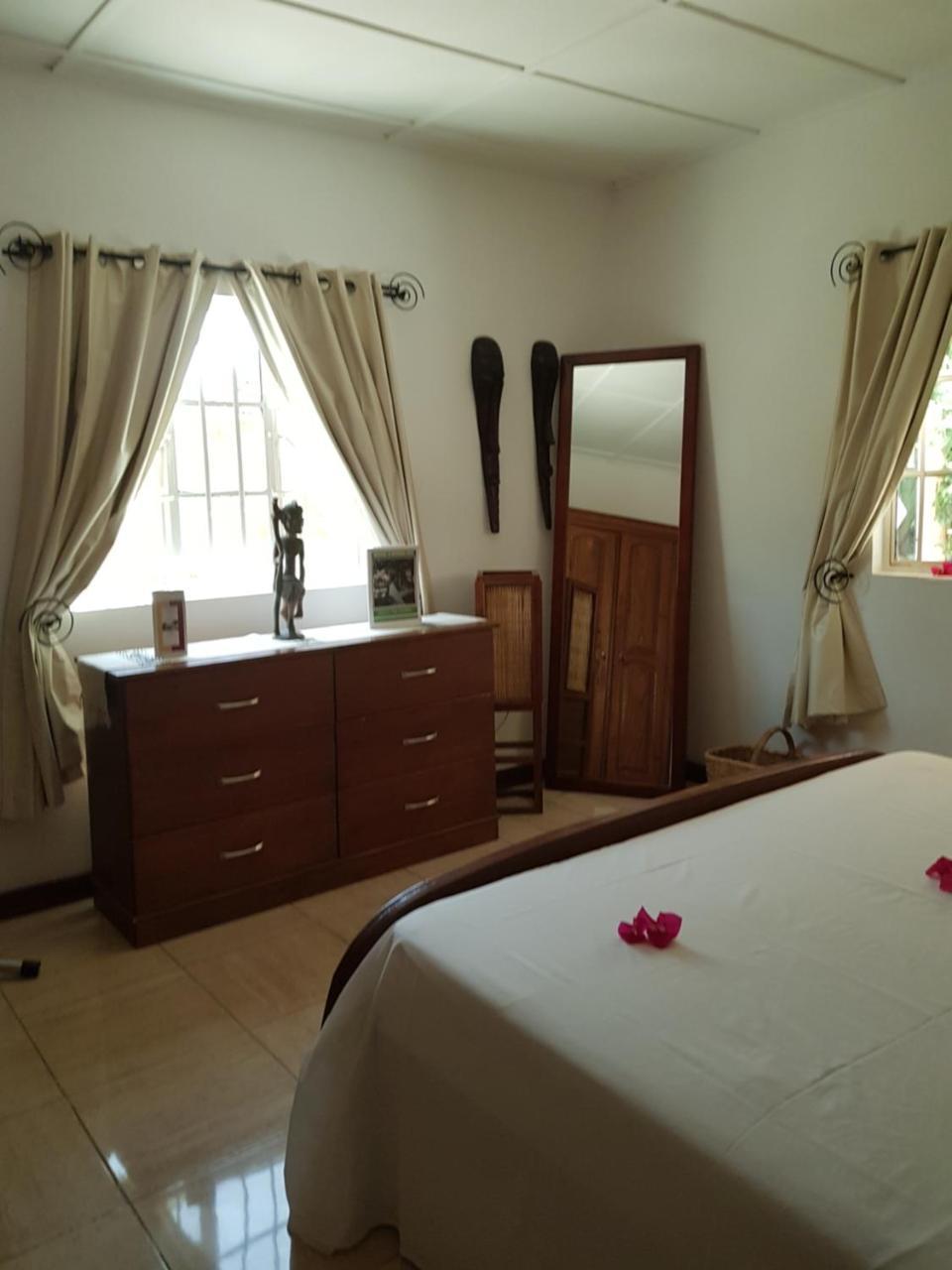 Mandinka Lodge Kololi Esterno foto